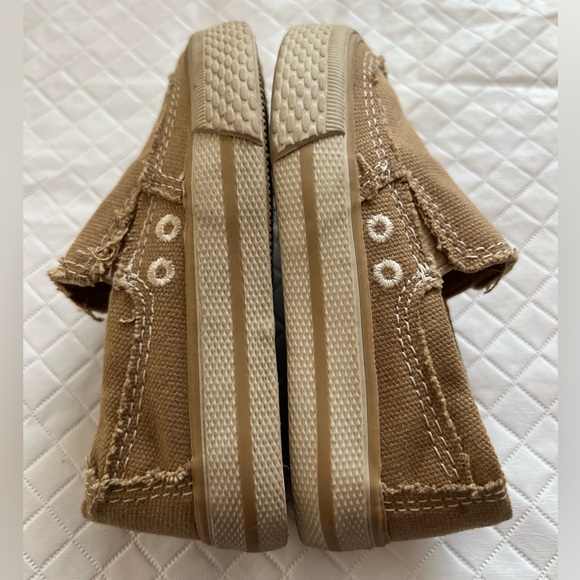 Cute Infant/Toddler Shoes Size 5 - Picture 7 of 9